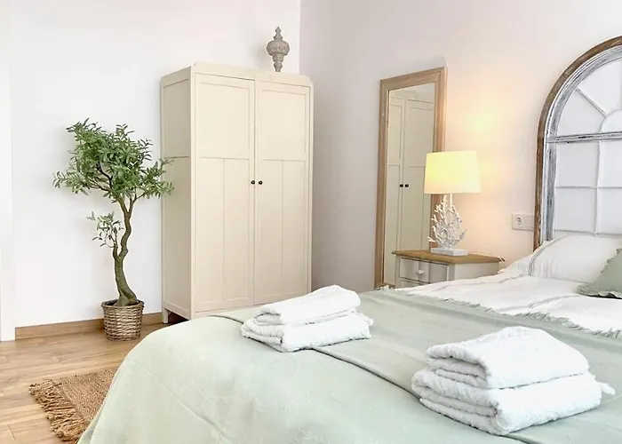 Daire The Cliffs - Polo Blue *